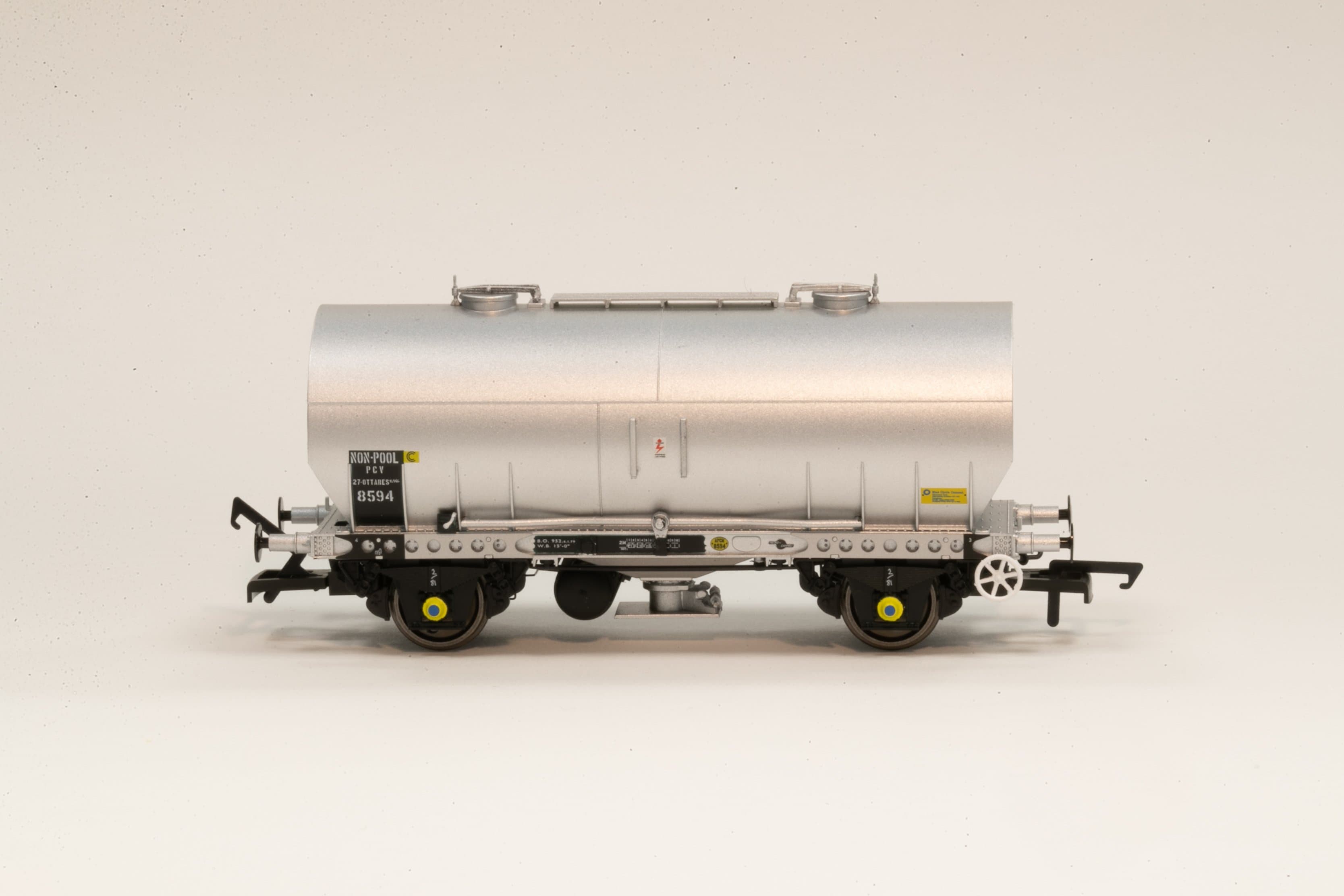 APCM Cemflo / PCV Powder Wagon - Single Pack - APCM8594 TOPS